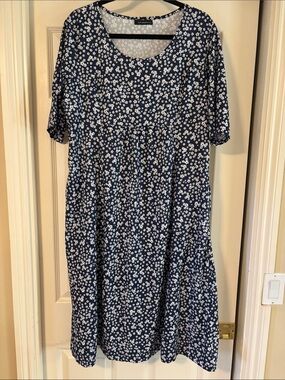 Just Fashion Now Navy and White Floral Midi Dress